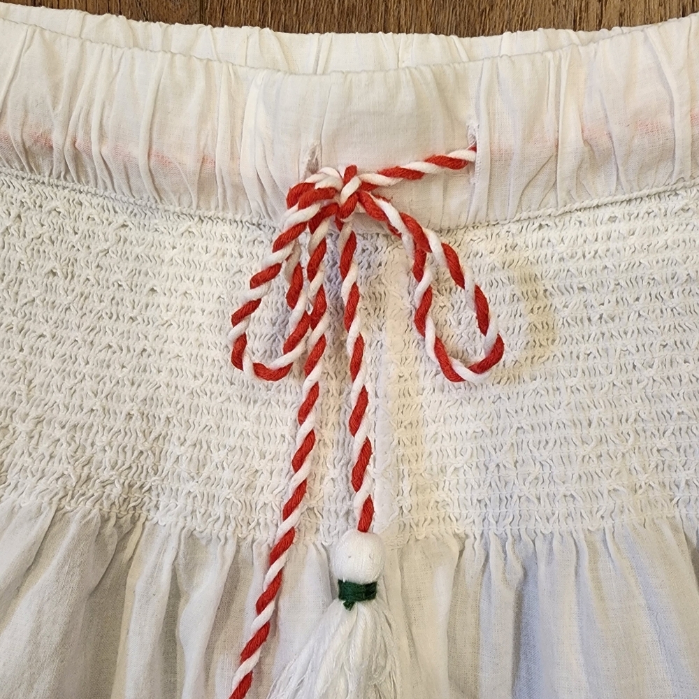 Joie Smocked Shorts Cotton Embroidered Strawberries Cherries Drawstring size Med - Picture 2 of 7